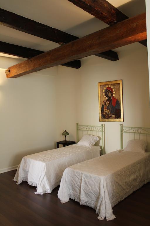 B&B Via Dell'Astrologo Cosenza Exterior photo